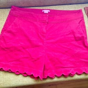 Isaac Mizrahi Scalloped Shorts